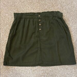 LOFT - NWT Skirt with Front/Back Pockets (unlined)